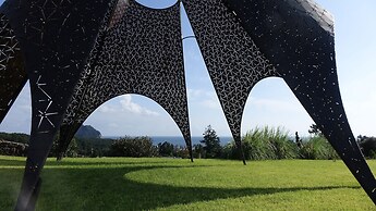 Jeju Bom Stay & Art Gallery