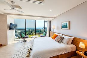 Jeju Bom Stay & Art Gallery