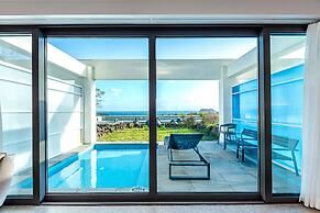 Jeju Bom Stay & Art Gallery