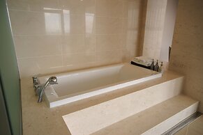 Jeju Bom Stay & Art Gallery