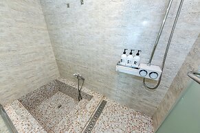 Jeju Bom Stay & Art Gallery