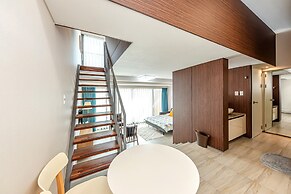 Jeju Bom Stay & Art Gallery