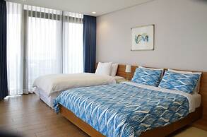 Jeju Bom Stay & Art Gallery