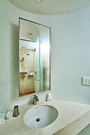 Jeju Bom Stay & Art Gallery