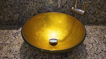 Jeju Bom Stay & Art Gallery