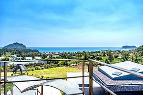 Jeju Bom Stay & Art Gallery