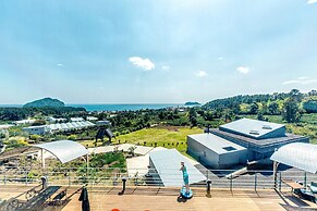 Jeju Bom Stay & Art Gallery