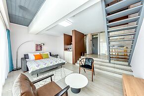 Jeju Bom Stay & Art Gallery