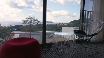 Jeju Bom Stay & Art Gallery