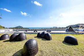 Jeju Bom Stay & Art Gallery