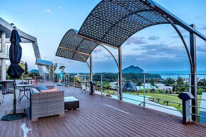 Jeju Bom Stay & Art Gallery