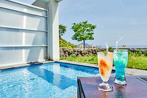 Jeju Bom Stay & Art Gallery