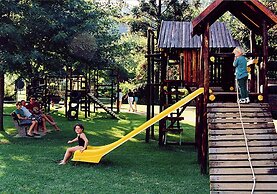 Merry Pebbles Resort & Caravan Park