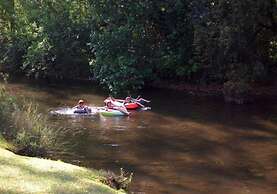 Merry Pebbles Resort & Caravan Park