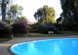 Merry Pebbles Resort & Caravan Park