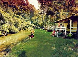 Merry Pebbles Resort & Caravan Park