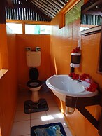 Va-i-moana Seaside Lodge