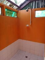 Va-i-moana Seaside Lodge