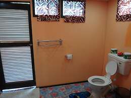 Va-i-moana Seaside Lodge