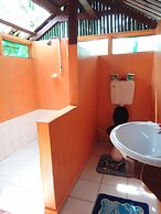 Va-i-moana Seaside Lodge