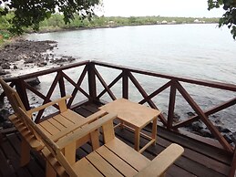 Va-i-moana Seaside Lodge