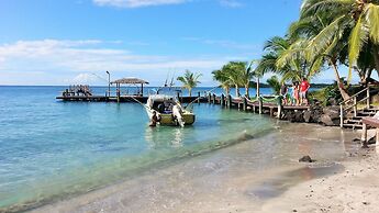 Va-i-moana Seaside Lodge