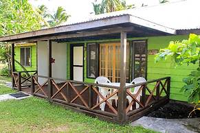 Va-i-moana Seaside Lodge