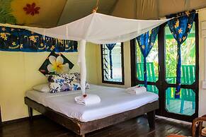 Va-i-moana Seaside Lodge