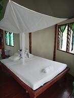 Va-i-moana Seaside Lodge