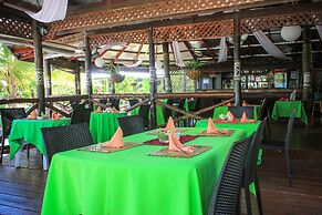 Va-i-moana Seaside Lodge