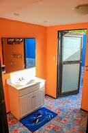 Va-i-moana Seaside Lodge