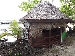 Va-i-moana Seaside Lodge