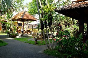 Jati 3 Bungalows and Spa