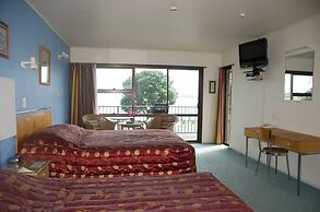 Bay Sands Seafront Studios