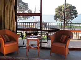 Bay Sands Seafront Studios