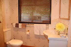 Annick House Bed and Breakfast