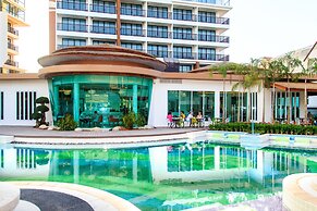 The Beach Heights Resort