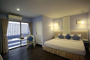 Hotel Alley