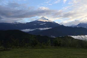 Himalayan Deurali Resort