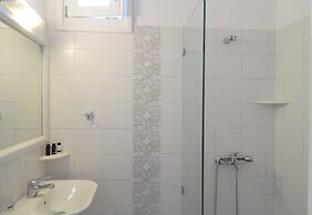 Dolphin Kastraki Studios