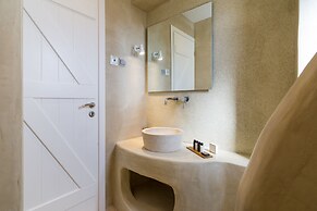 Dolphin Kastraki Studios