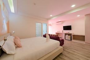 The Tint at Phuket town