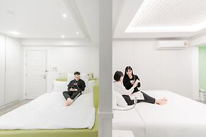 The Tint at Phuket town