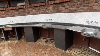 Golden Leopard Resorts - Manyane Resort