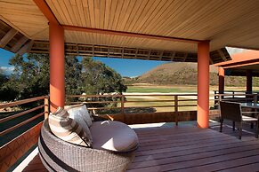 Sheraton New Caledonia Deva Spa & Golf Resort