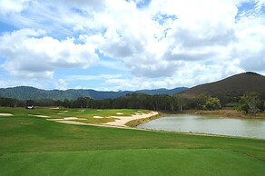 Sheraton New Caledonia Deva Spa & Golf Resort