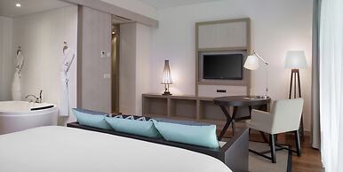 Sheraton New Caledonia Deva Spa & Golf Resort