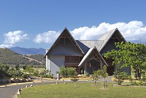 Sheraton New Caledonia Deva Spa & Golf Resort
