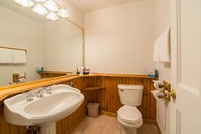 Sybaris Pool Suites Mequon