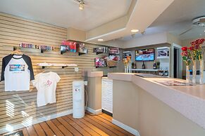 Sybaris Pool Suites Mequon